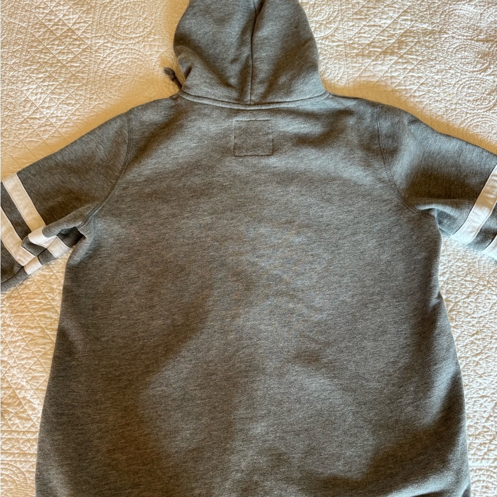 Hollister California Hoodie - Picture 6 of 7